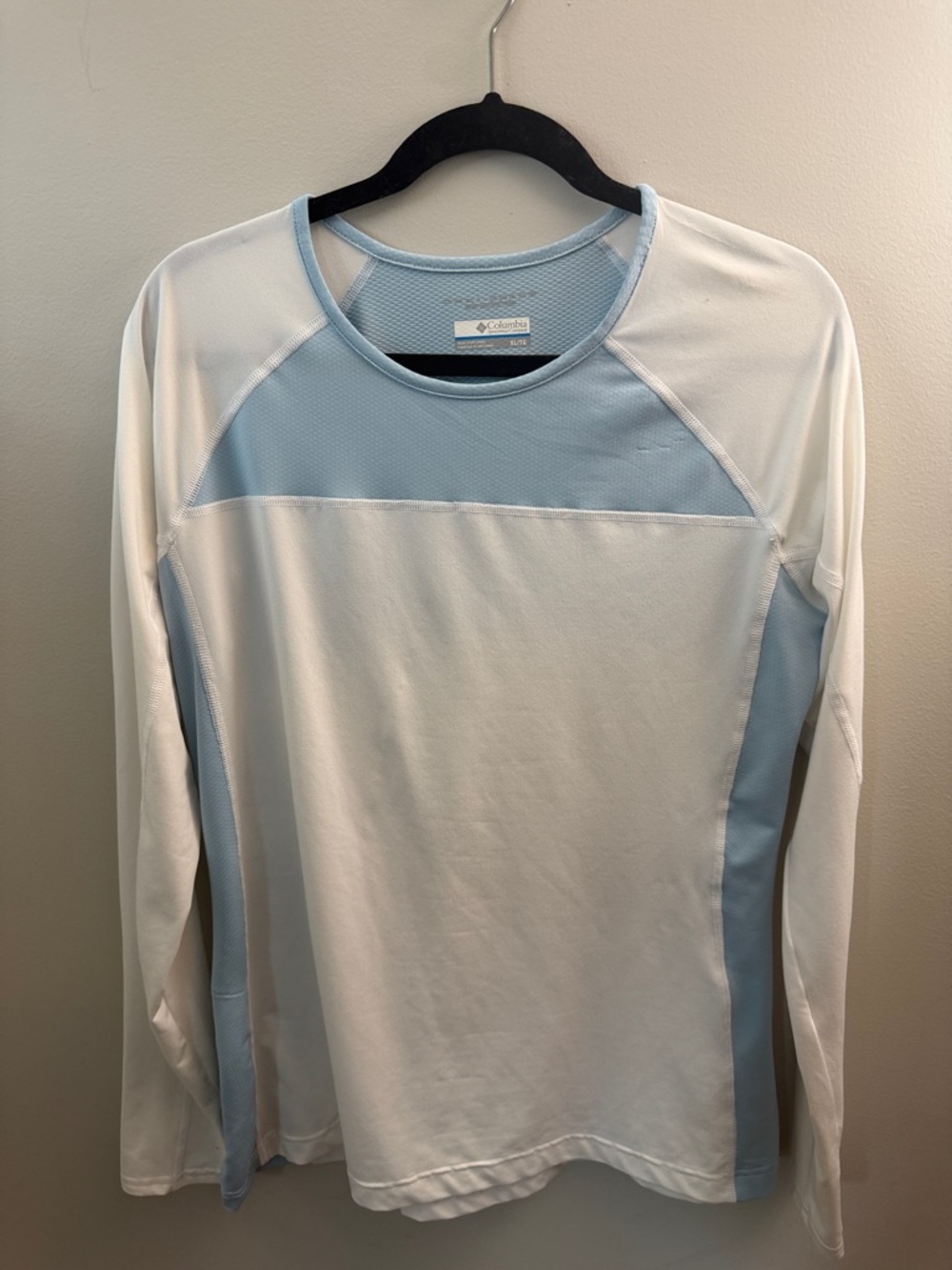 Like New! Columbia Sun Protection Long Sleeve Top